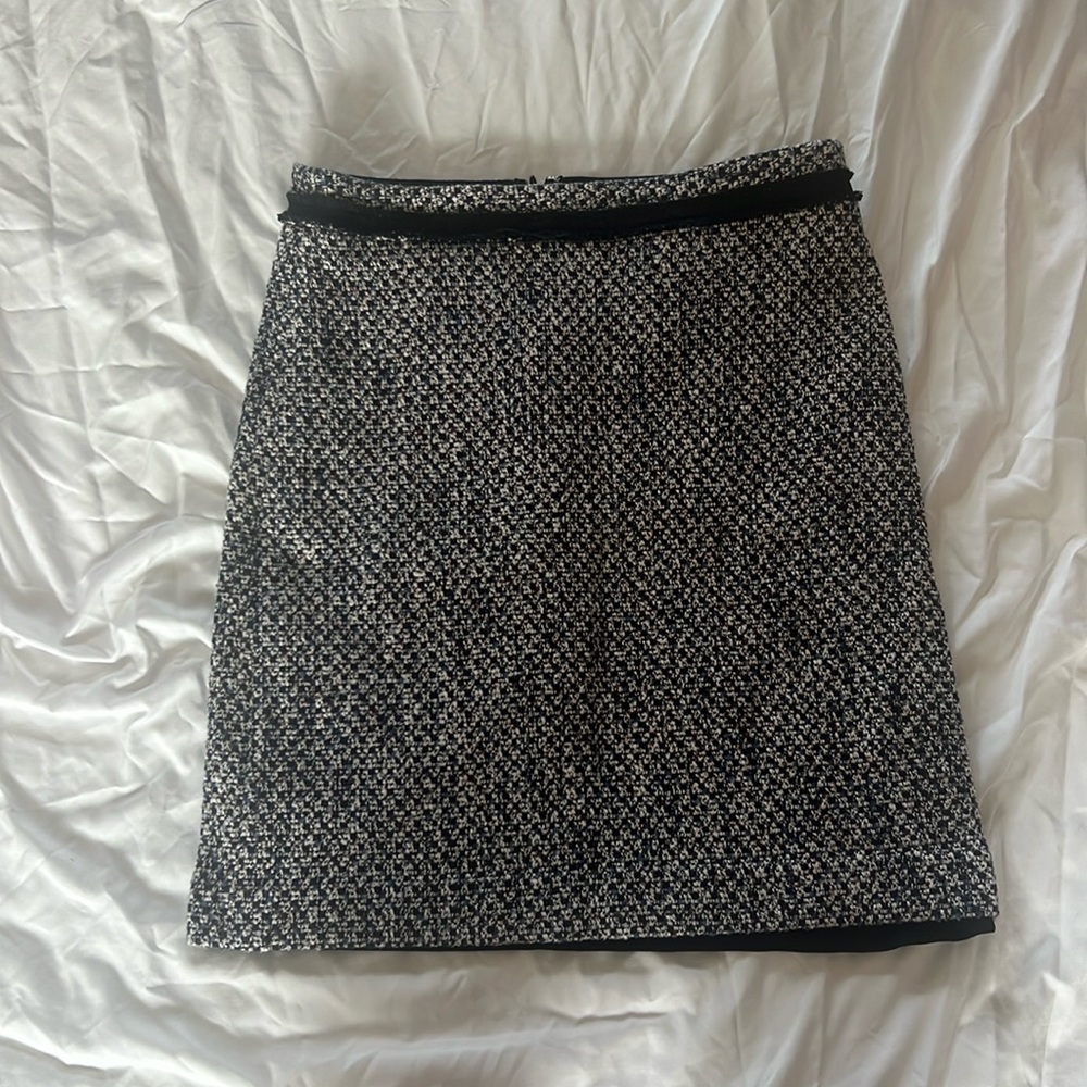Beautiful, elegant skirt for work and all occasions